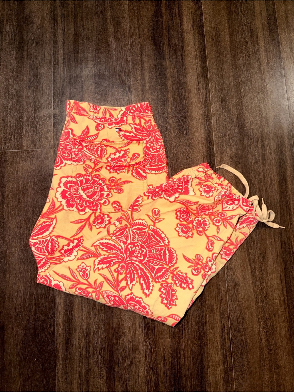 Tommy Hilfiger Vintage Floral Cropped Capris